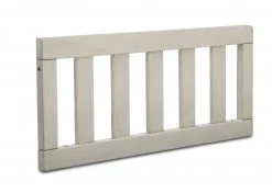 Simmons Kids Convert Your Crib Toddler Guardrail (180130)