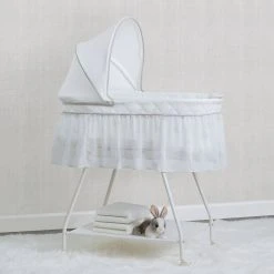 Delta Children Classic Breeze Bassinet