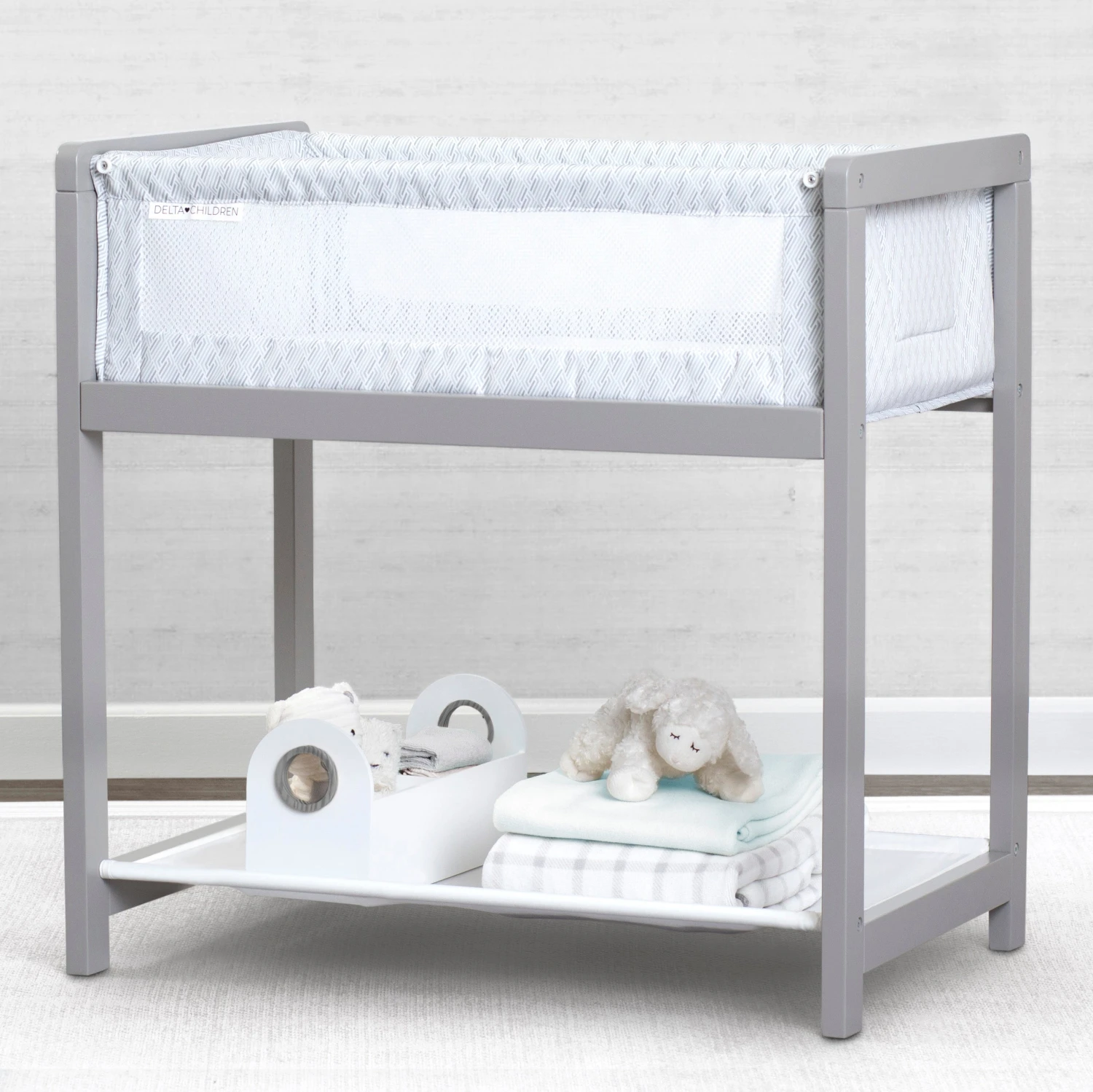Delta Children Classic Wood Bedside Bassinet Sleeper - Portable Crib With High-End Wood Frame 3 Delta Children Classic Wood Bedside Bassinet Sleeper - Portable Crib With High-End Wood Frame