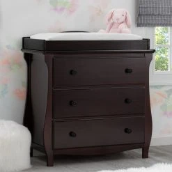 Delta Children Lancaster 3 Drawer Dresser With Changing Top Dressers & Changing Tables