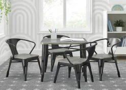 Delta Children Bistro Table And 4 Chair Set