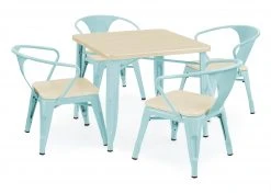 Delta Children Bistro Table And 4 Chair Set