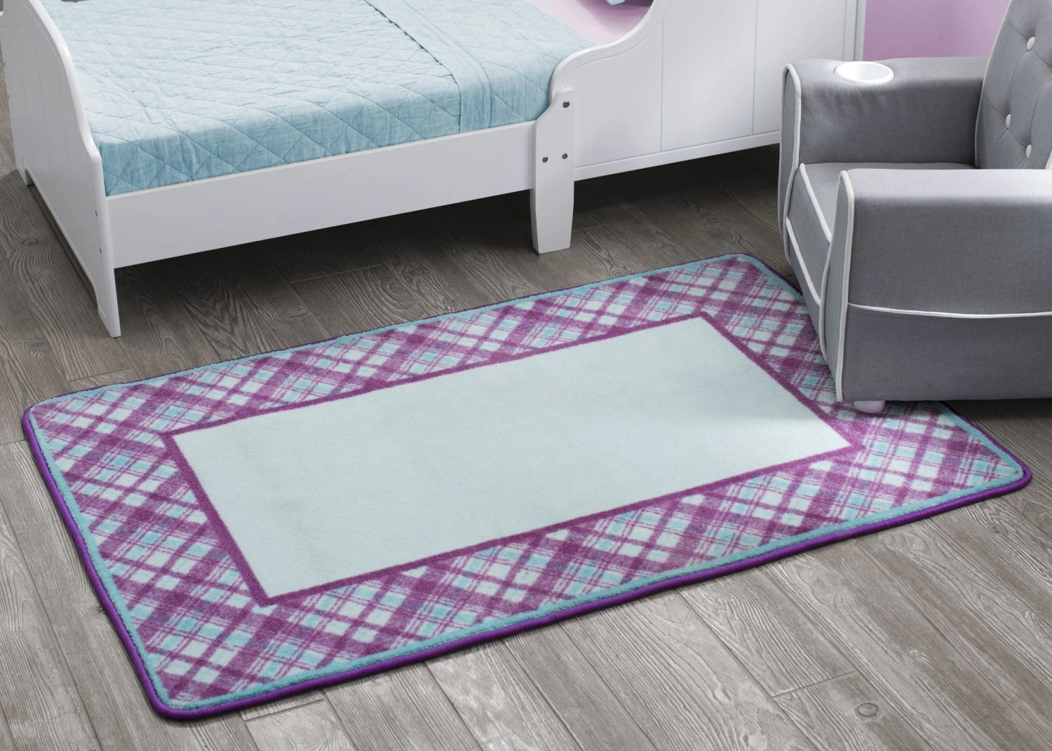 Delta Children Girls Soft Kids Area Rug (2.5 Ft X 4 Ft) Rugs