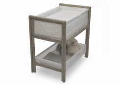 Simmons Kids Farmhouse 2-in-1 Wood Bedside Bassinet Sleeper And Changer Bassinets