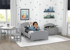 Delta Children Newport Wood Toddler Bed