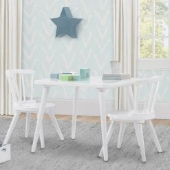 Delta Children What's New Windsor Table & 2 Chair Set