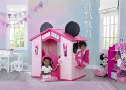 Delta Children Minnie Mouse Plastic Indoor/Outdoor Playhouse With Easy Assembly
