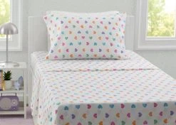 Delta Children Hearts Printed 3-Piece Twin Sheet Set
