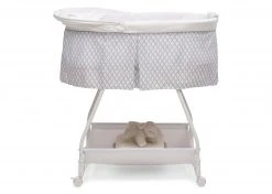 Delta Children Deluxe Soothing Dreams Bassinet